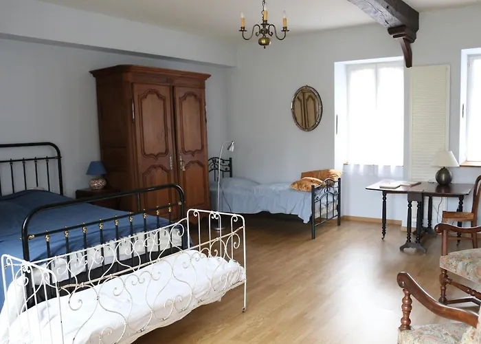 Chez Celestine * Souvigny